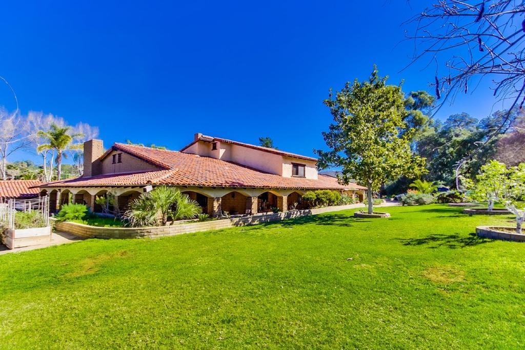 Vineyard Hacienda Hotel Spring Valley  Bagian luar foto
