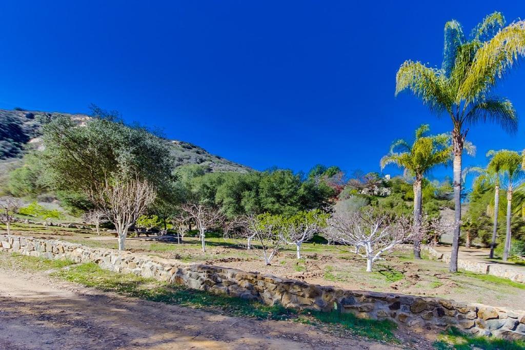 Vineyard Hacienda Hotel Spring Valley  Bagian luar foto